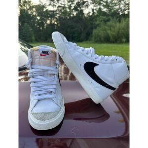 Nike Womens Blazer Mid 77 CZ1055-100 White Basketball Shoes Sneakers Size 6.5
